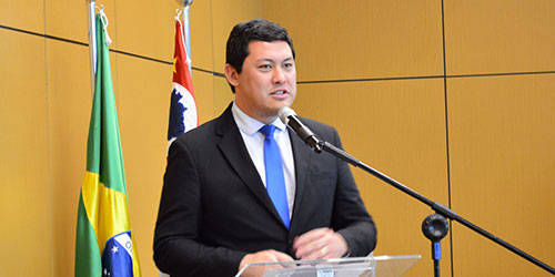 Governo tenta esclarecer lei trabalhista